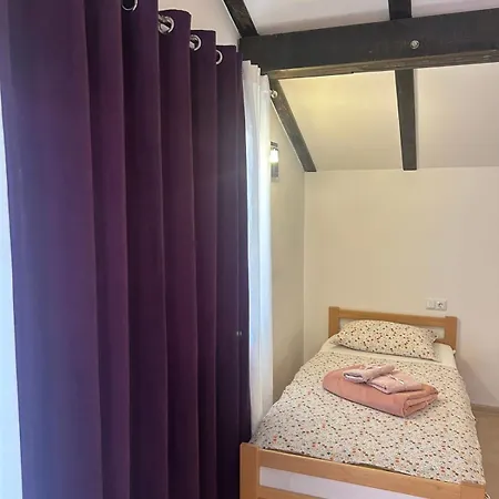 Naid * קולן וקוף